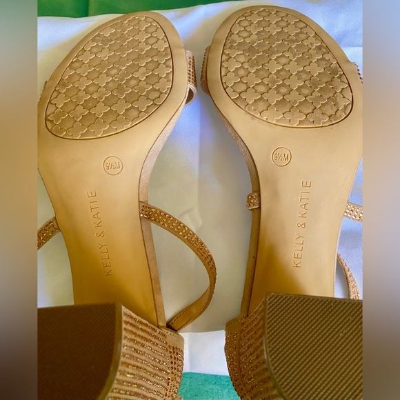 Kelly & Katie Rose Gold Paloona Sandal - Picture 10 of 11